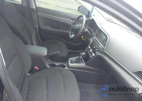 2020 Hyundai Elantra Se from USA, damaged, VIN 5NPD74LF5LH589526